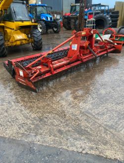 LELY 4M POWER HARROW WITH PACKER