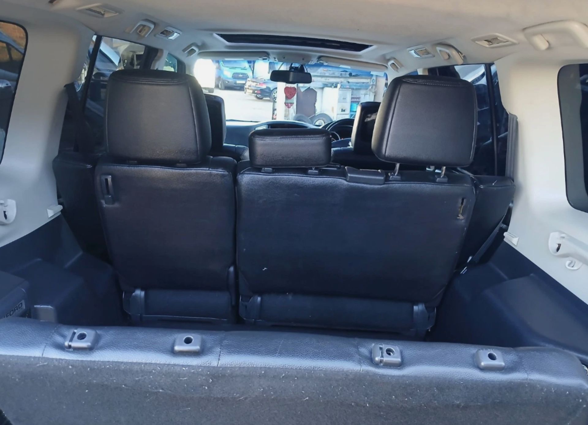 2016 MITSUBISHI SHOGUN 3.2 DI-D LWB AUTO SUV IN PEARLESCENT WHITE >>--NO VAT ON HAMMER--<< - Image 8 of 17