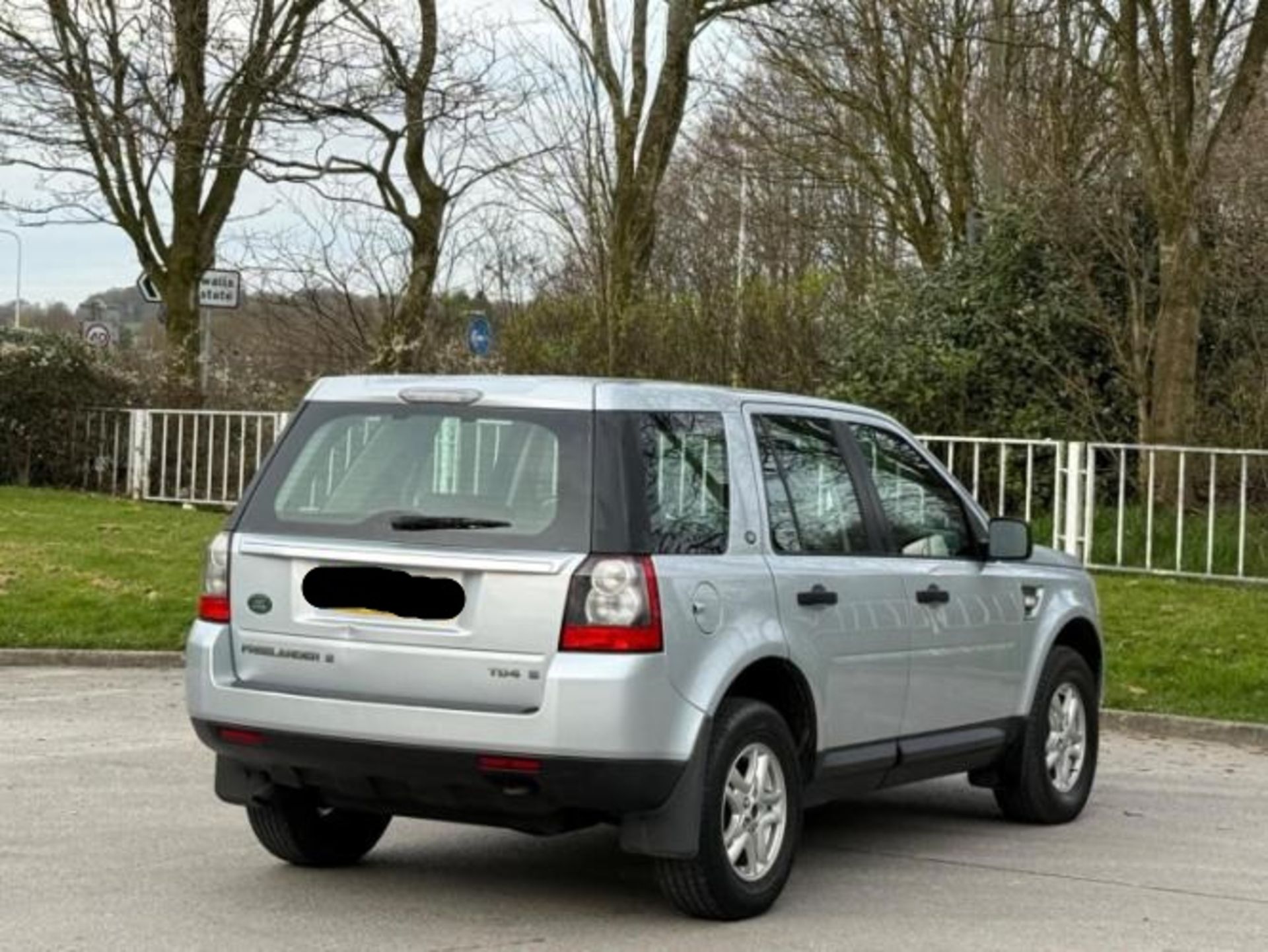 2010 LAND ROVER FREELANDER S TD4 2.2 DIESEL MANUAL SUV >>--NO VAT ON HAMMER--<< - Image 5 of 28
