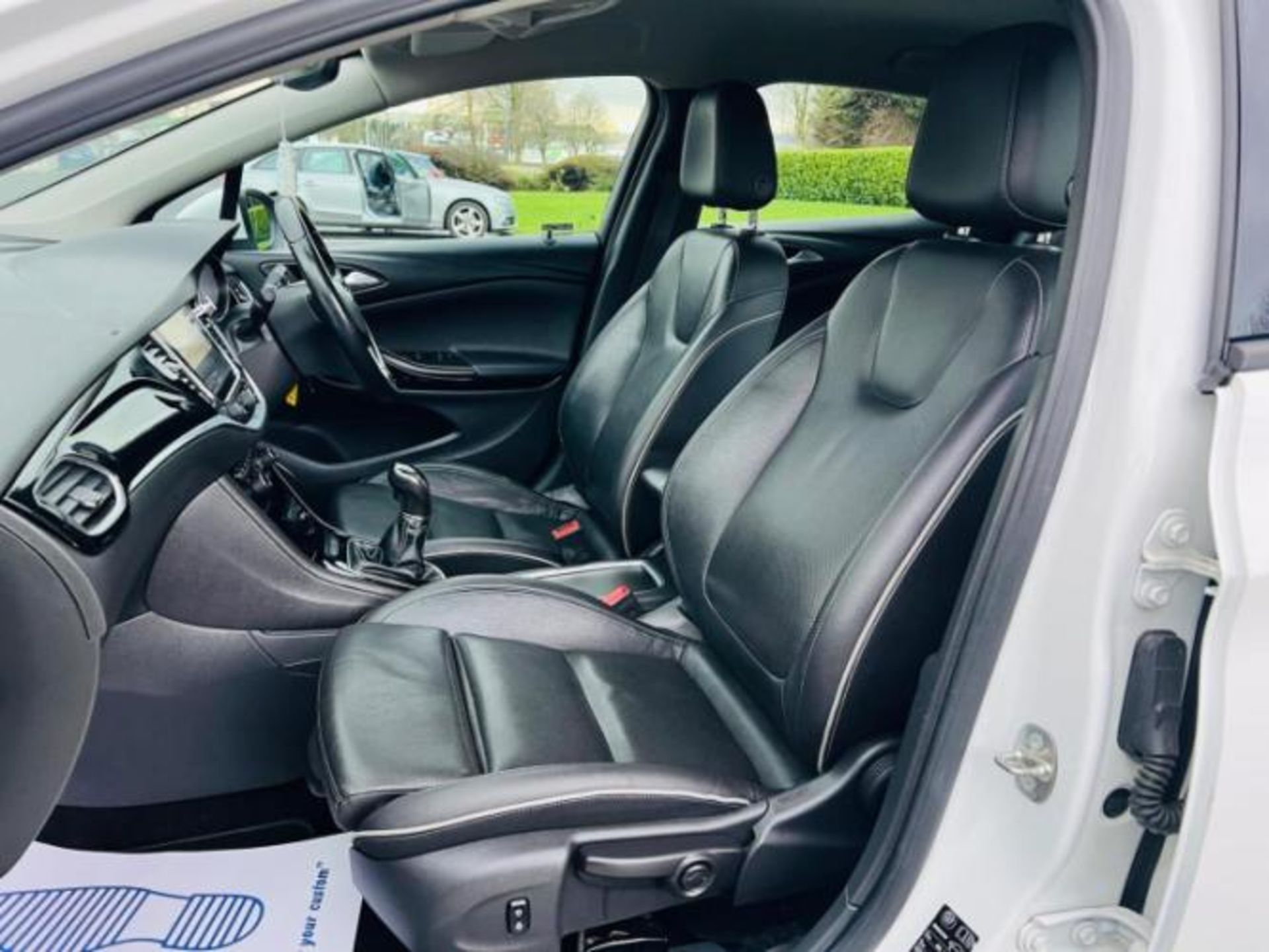 **(ONLY 122K MILEAGE)** 2016 VAUXHALL ASTRA ELITE 1.6 DIESEL MANUAL >>--NO VAT ON HAMMER--<< - Image 8 of 24