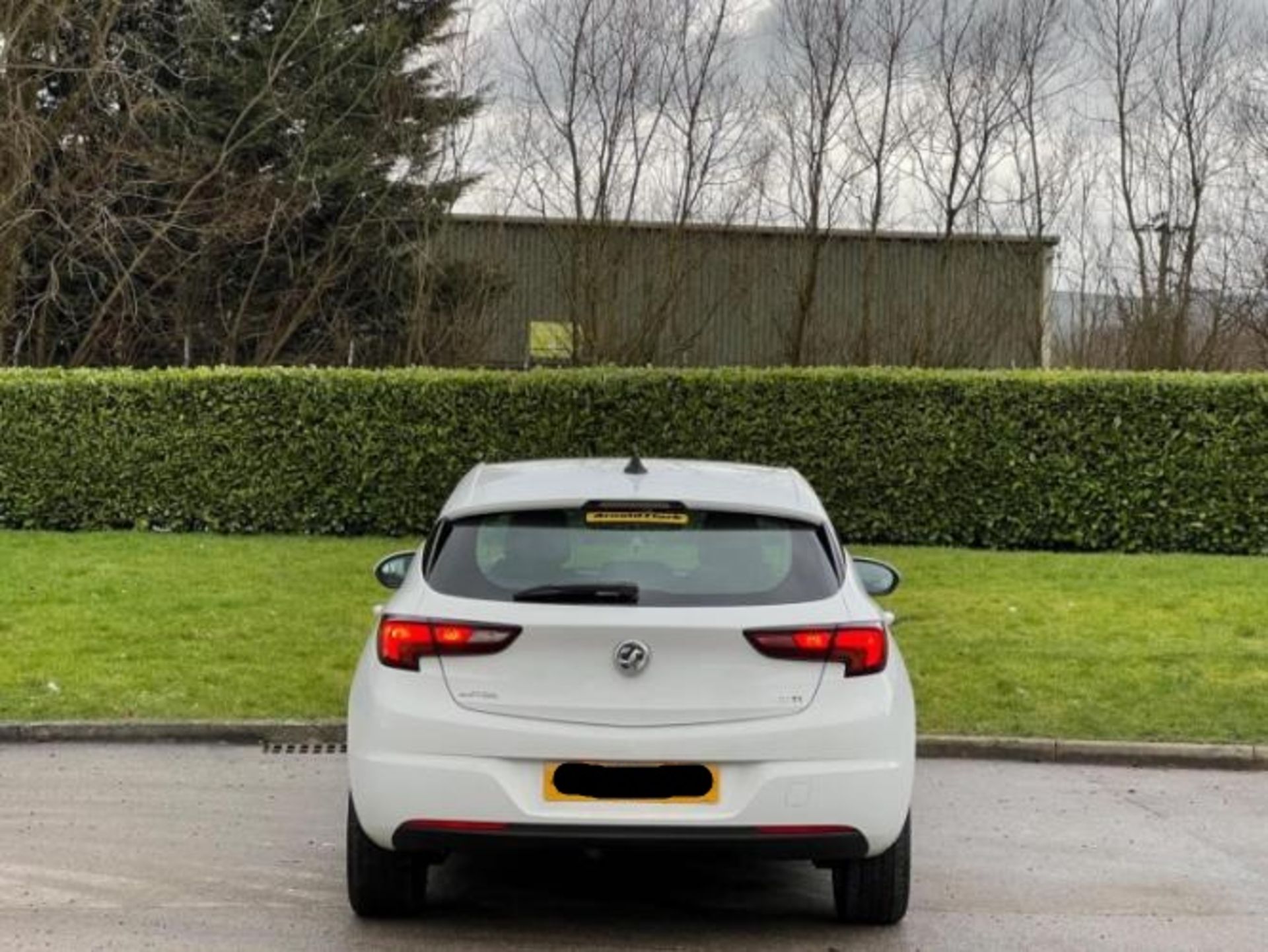 **(ONLY 122K MILEAGE)** 2016 VAUXHALL ASTRA ELITE 1.6 DIESEL MANUAL >>--NO VAT ON HAMMER--<< - Image 6 of 24