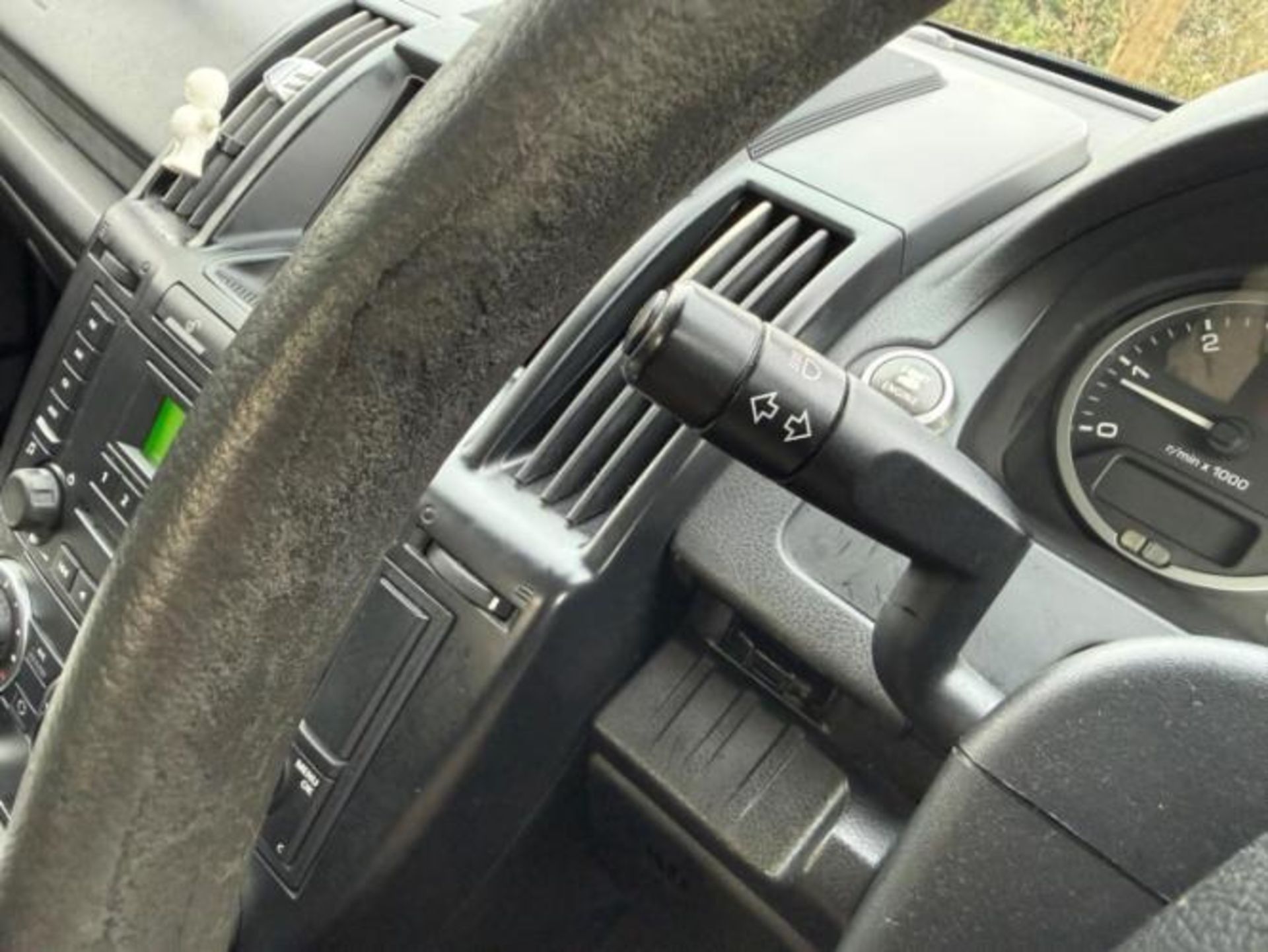 2010 LAND ROVER FREELANDER S TD4 2.2 DIESEL MANUAL SUV >>--NO VAT ON HAMMER--<< - Image 19 of 28