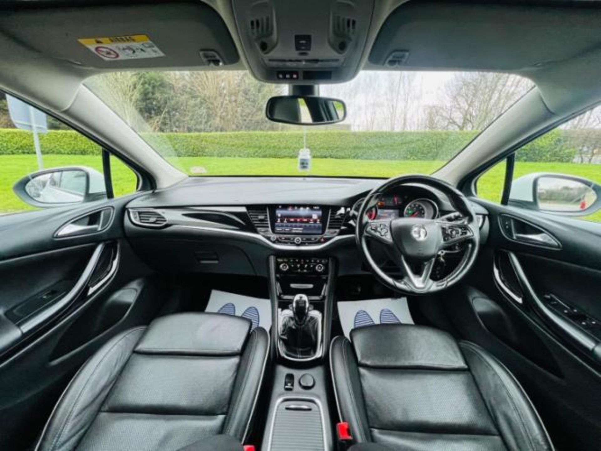 **(ONLY 122K MILEAGE)** 2016 VAUXHALL ASTRA ELITE 1.6 DIESEL MANUAL >>--NO VAT ON HAMMER--<< - Image 10 of 24