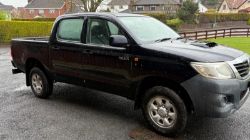 2013 TOYOTA HILUX HL2 D-4D 4X4 DCB 2494CC DIESEL MANUAL PICKUP
