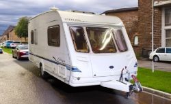 2002 TOURING CARAVAN >>--NO VAT ON HAMMER--<<