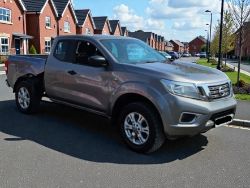 **(ONLY 75K MILEAGE)** 2020 NISSAN NAVARA ACENTA DCI 2.3 DIESEL MANUAL KING CAB PICK UP
