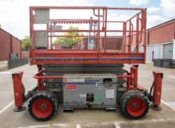 2011 SKYJACK SJ6832 SCISSOR LIFT