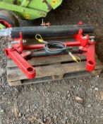 NEW ROUND BALE SQUEEZE WITH EURO 8 & 3 POINT LINKAGE