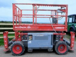 2015 SKYJACK SJ6826 SCISSOR LIFT