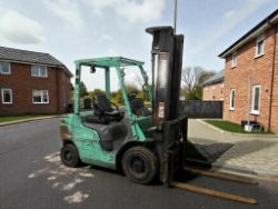 2019 MITSUBISHI FD25NT DIESEL FORKLIFT – 2.5 TONNE, TRIPLEX MAST