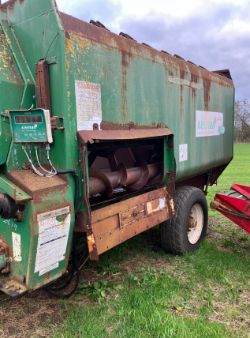 KEENAN 320 FIBRE FEEDER WAGON