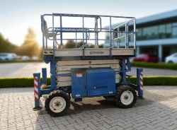 2007 UPRIGHT X33RT SCISSOR LIFT