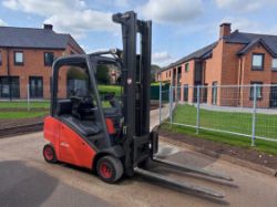 LINDE MATERIAL HANDLING H20D-01 DIESEL COUNTERBALANCE FORKLIFT