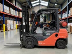 2019 TOYOTA 02-8FGF25 FORKLIFT LOAD CAPACITY: 2,500 KG