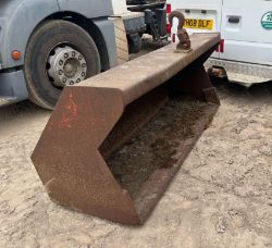 FRONT LOADER BUCKET – TRACTOR / TELEHANDLER – JCB 3C / 3CX