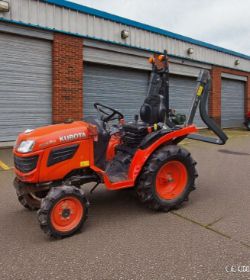 KUBOTA B1820 COMPACT TRACTOR