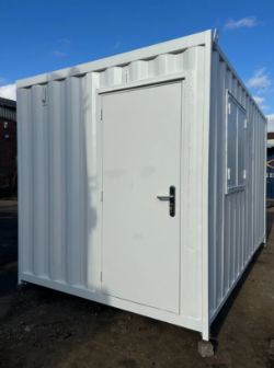 14FT X 8FT SHIPPING CONTAINER – STREET FOOD / COFFEE SHOP / FOOD KIOSK