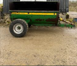 MAJOR MUCKOUT 750 MUCK SPREADER