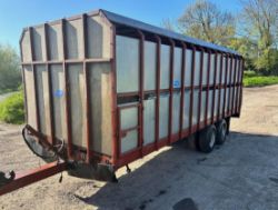JOHNSTON BROTHERS LIVESTOCK CATTLE STOCK BOX TRAILER