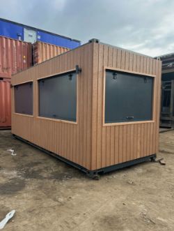 20FT X 8FT SHIPPING CONTAINER – STREET FOOD/COFFEE SHOP/FOOD KIOSK/BAR/EVENTS