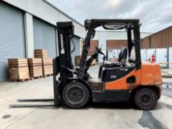 2011 DOOSAN D30S-5 FORKLIFT