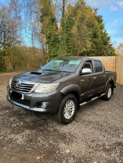 2013 TOYOTA HILUX INVINCIBLE D-4D 4X4 DCB 3.0 DIESEL MANUAL >>--NO VAT ON HAMMER--<<