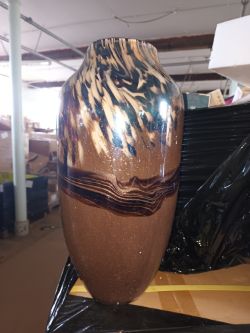 64 X NEW ABSOLUTELY STUNNING ARTHEMES VASES