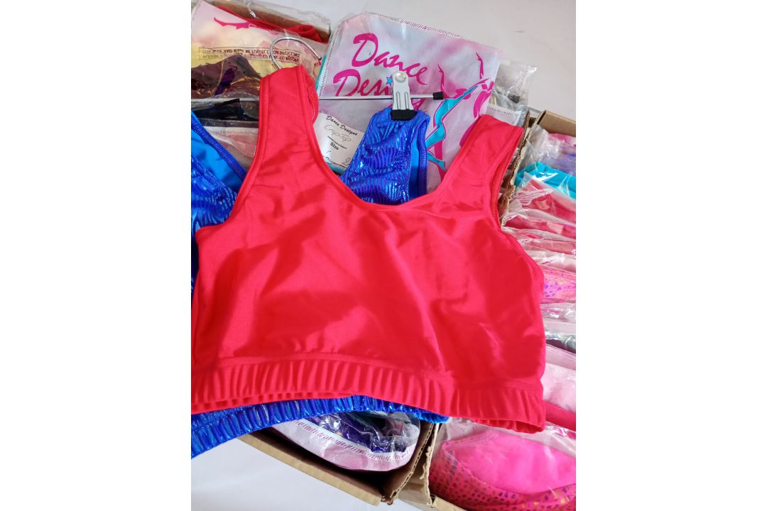 100 X DANCE DESIGNS CROP TOPS MIXED SIZE STYLE AND COLOURS APPROX RRP £1,200 - Image 6 of 6