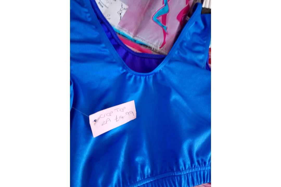 100 X DANCE DESIGNS CROP TOPS MIXED SIZE STYLE AND COLOURS APPROX RRP £1,200 - Image 4 of 6