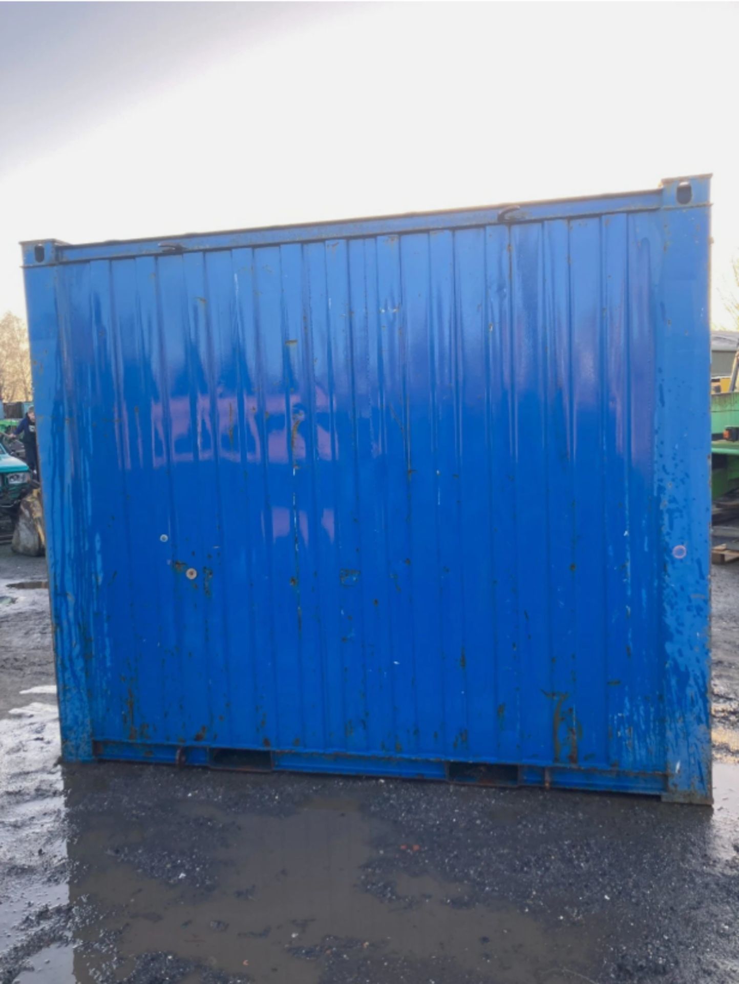 10 FT X 8 FT SHIPPING CONTAINER - Image 8 of 11