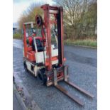 NISSAN 15 FORKLIFT TRUCK / STACKER