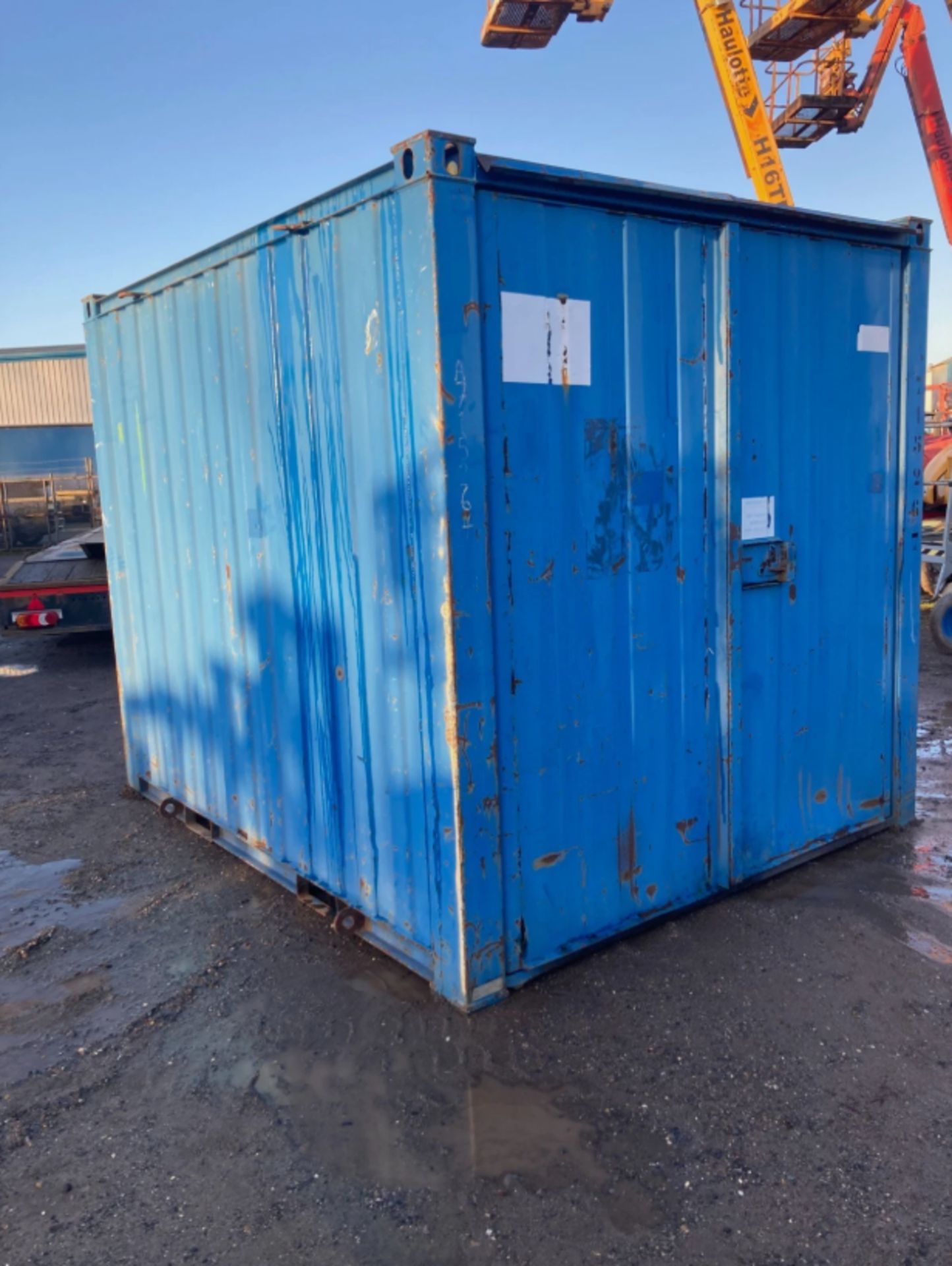 10 FT X 8 FT SHIPPING CONTAINER - Image 7 of 11