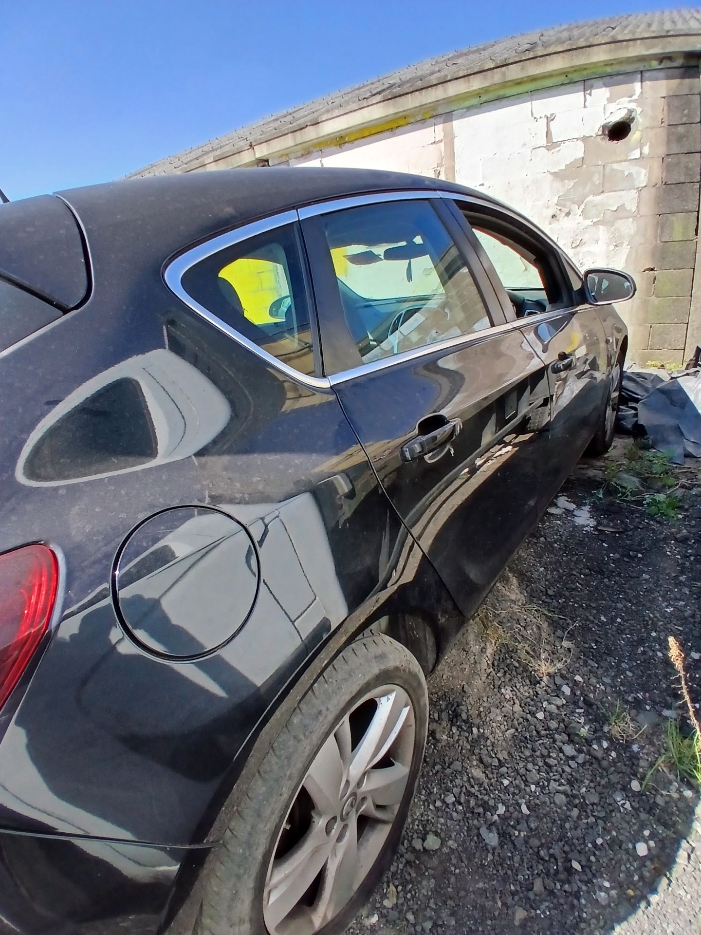 2015 VAUXHALL ASTRA SRI - 2 PREVIOUS KEEPERS - 1.4L - NO VAT ON HAMMER - Image 5 of 11