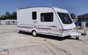 SWIFT CHALLENGER 470 – 2 BERTH CARAVAN>>--NO VAT ON HAMMER--<<