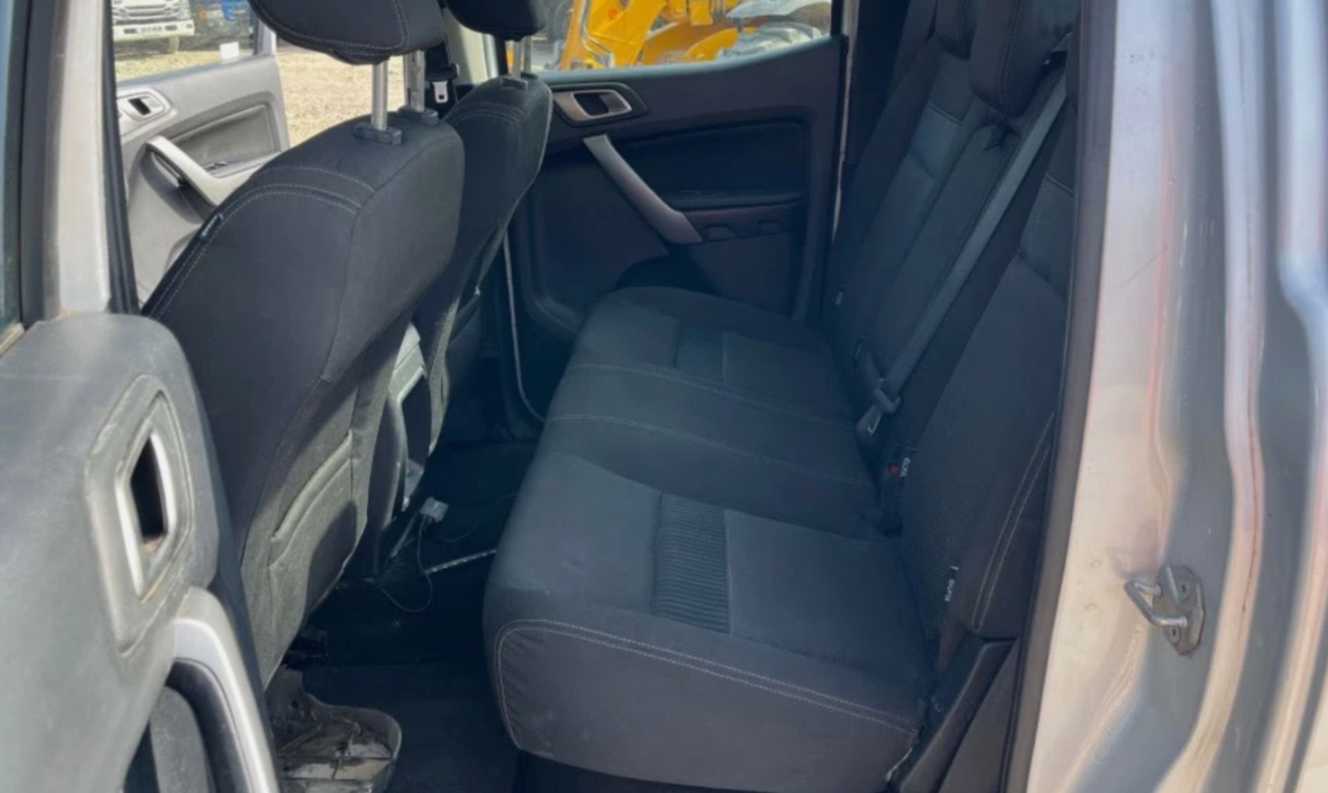 **(ONLY 104K MILEAGE)** 2019 FORD RANGER XLT ECOBLUE 4X4 2.0 DIESEL MANUAL PICK UP IN SILVER - Image 7 of 15