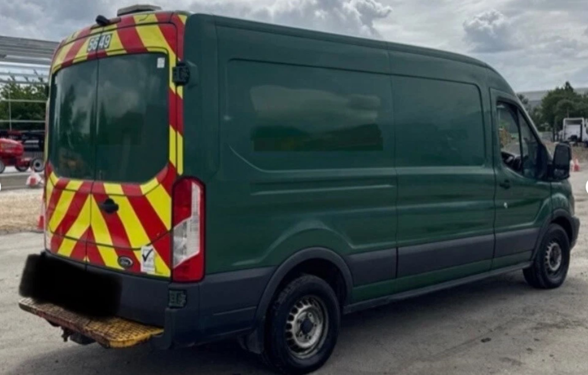 2017 FORD TRANSIT T350 TDCI ECOBLUE L3H2 RWD 2.0 PANEL VAN - Image 4 of 10