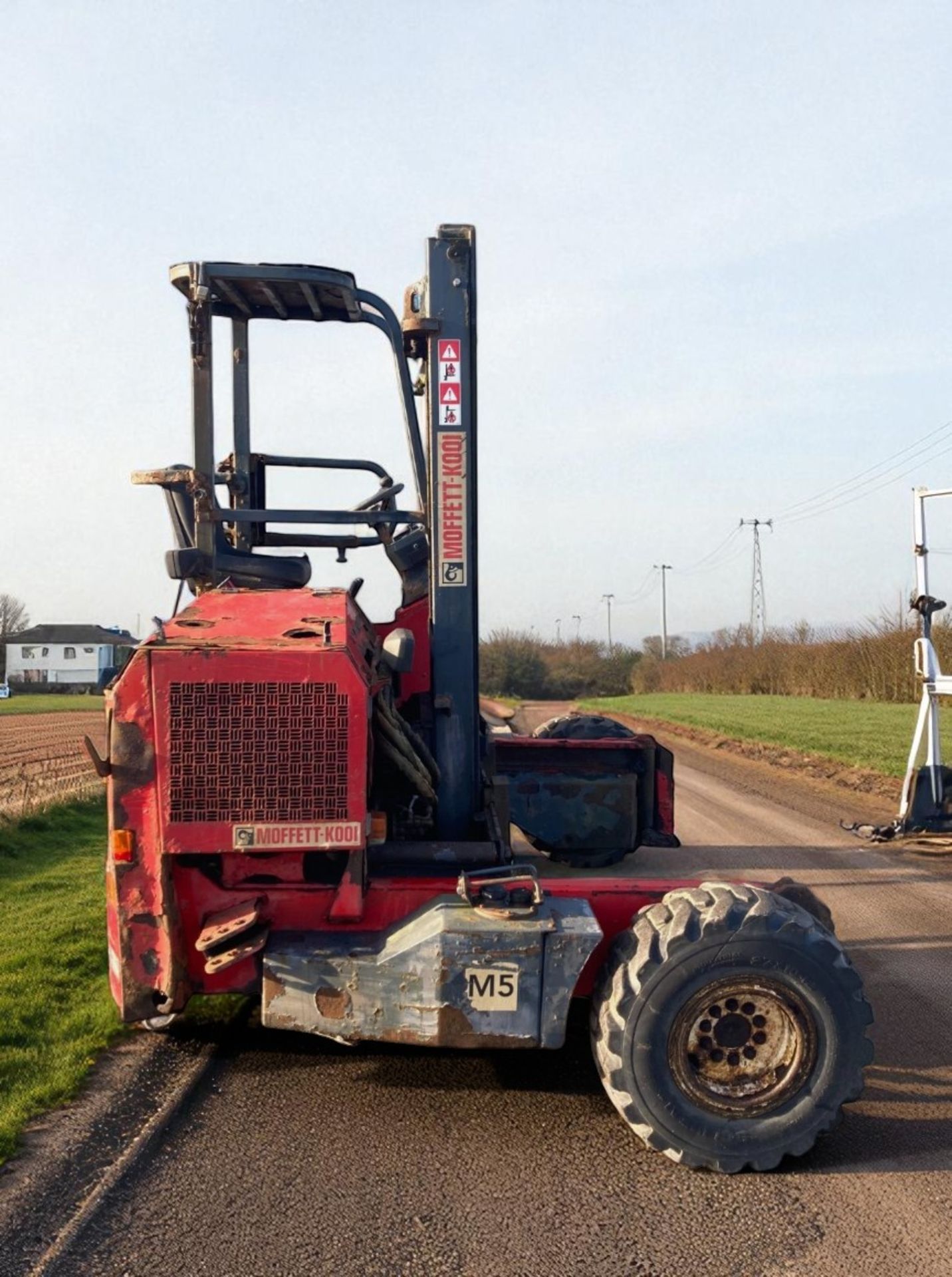 MOFFETT MOUNTY M2003 TRUCK-MOUNTED FORKLIFT – 2 TON - Image 10 of 10