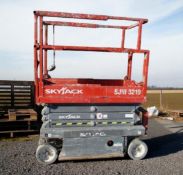 2014 SKYJACK SJ3219 SCISSOR LIFT – 7.8M WORKING HEIGHT – BATTERY POWERED