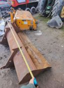 JCB LOADALL TELEHANDLER GENERAL PURPOSE BUCKET
