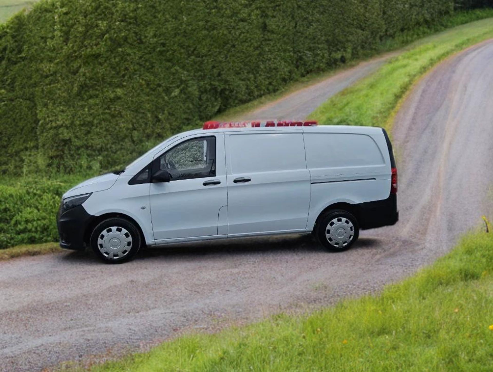 **(ONLY 90K MILEAGE)** 2018 MERCEDES-BENZ VITO 111 CDI L2H1 1598CC DIESEL >>--NO VAT ON HAMMER--<< - Image 6 of 14