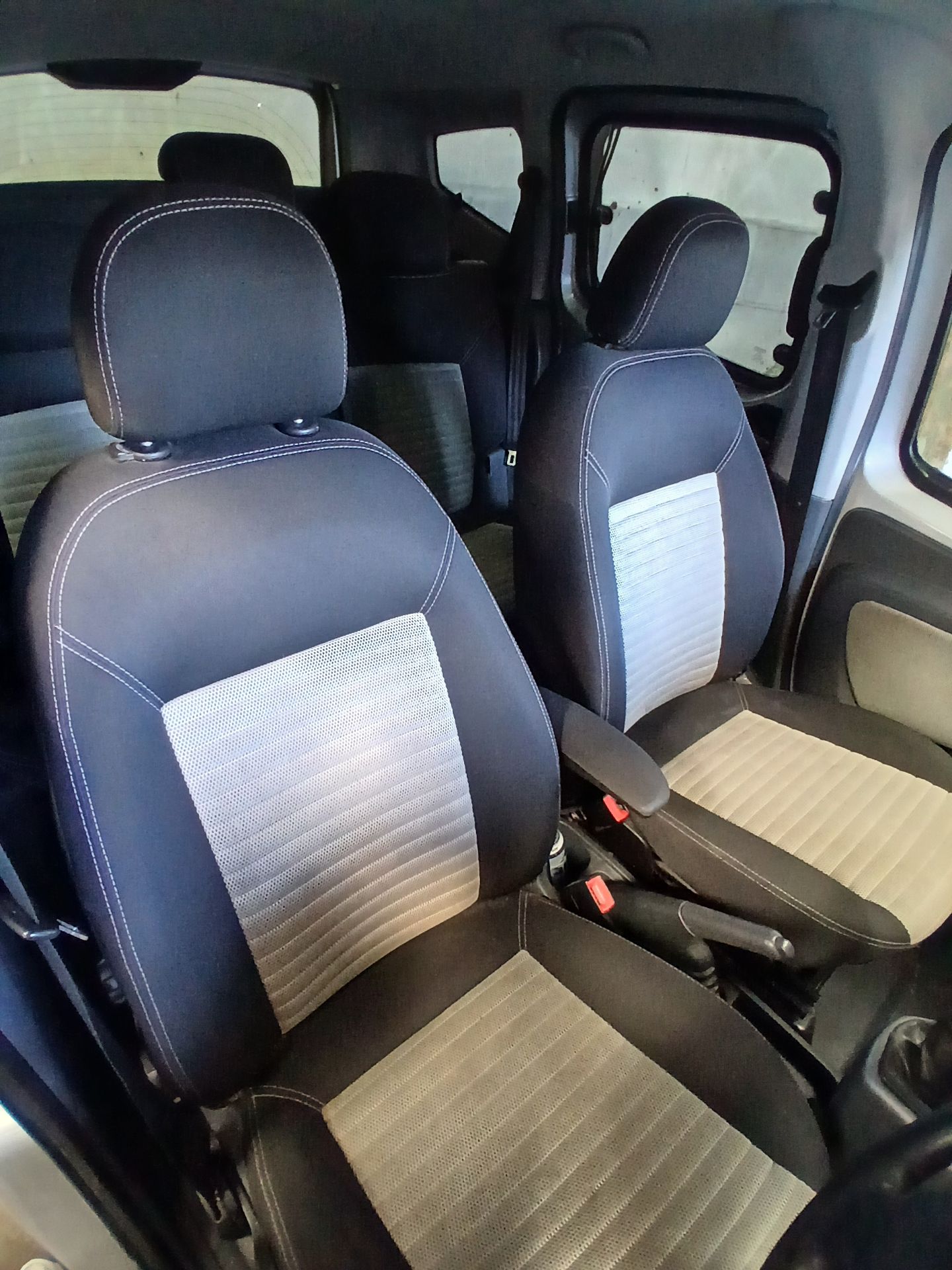 2010 FIAT QUBO DYNAMIC MULTIJET VAN DERIVED CAR - 3 PREVIOUS OWNERS - NO VAT ON HAMMER - Image 7 of 10