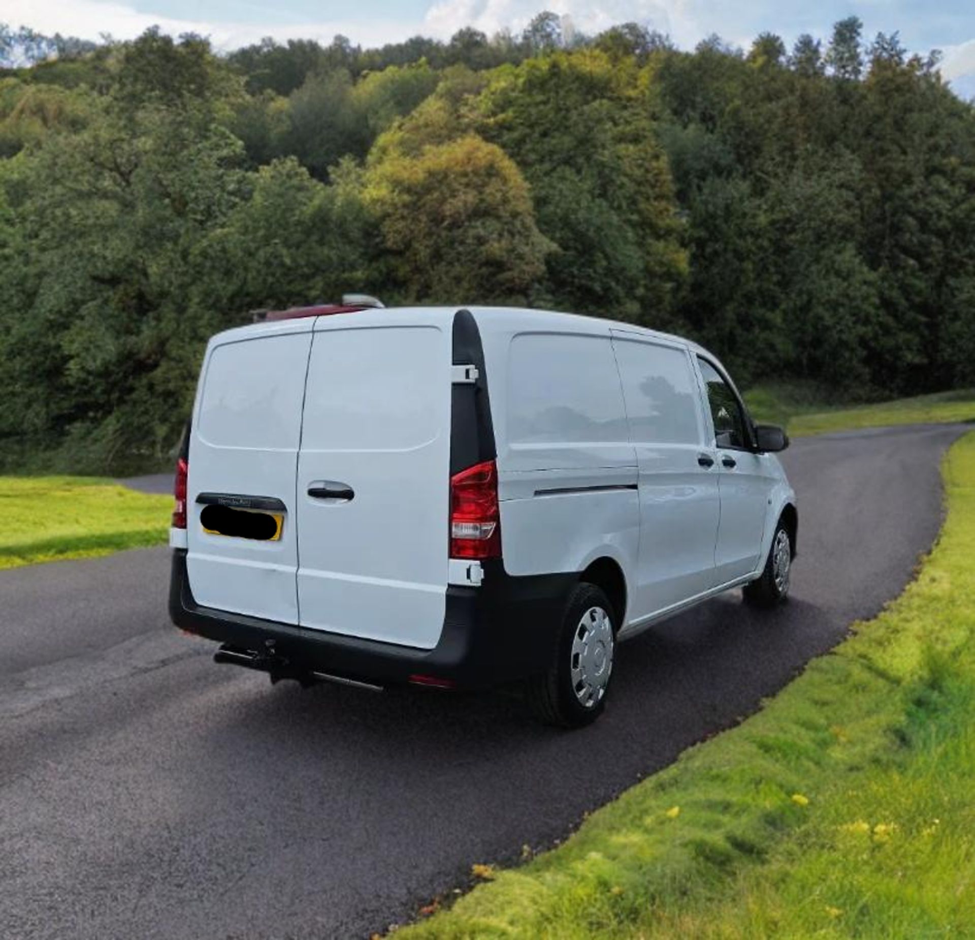 **(ONLY 90K MILEAGE)** 2018 MERCEDES-BENZ VITO 111 CDI L2H1 1598CC DIESEL >>--NO VAT ON HAMMER--<< - Image 9 of 14