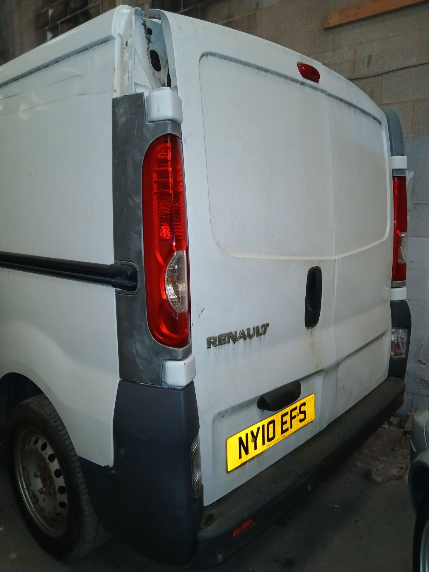 2010 RENAULT TRAFIC SL27 DCI 115 – PANEL VAN – 1996CC DIESEL >>--NO VAT ON HAMMER--<< - Image 6 of 7
