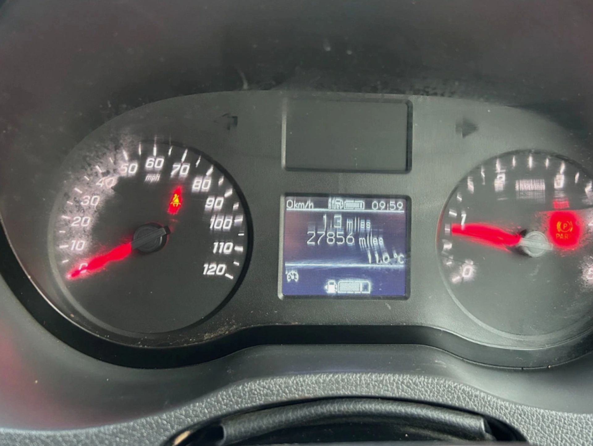 **(ONLY 27K MILEAGE)** 2023 MERCEDES-BENZ SPRINTER 3.5T PROGRESSIVE TIPPER – 73 REG - Image 13 of 15