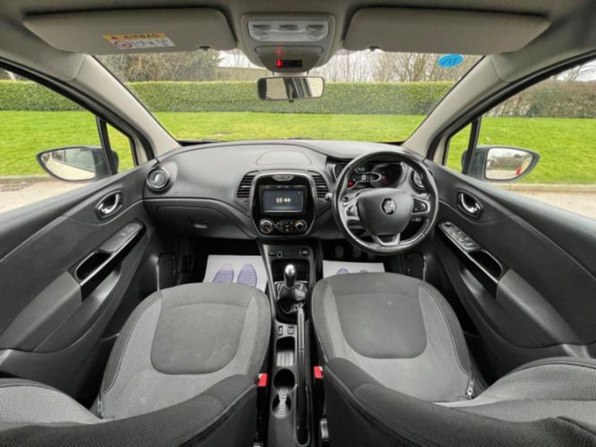 **(ONLY 115K MILEAGE)** 2016 RENAULT CAPTUR DYNAMIQUE S NAV DIESEL >>--NO VAT ON HAMMER--<< - Image 15 of 20