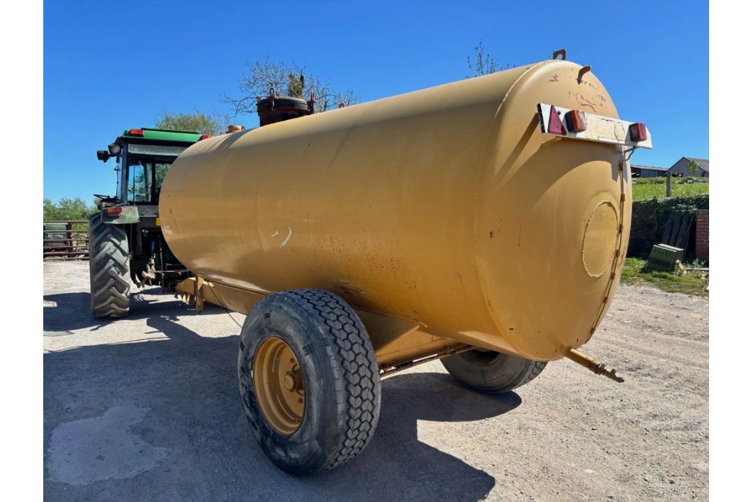 TOWABLE BUNDED FUEL BOWSER - Image 2 of 8