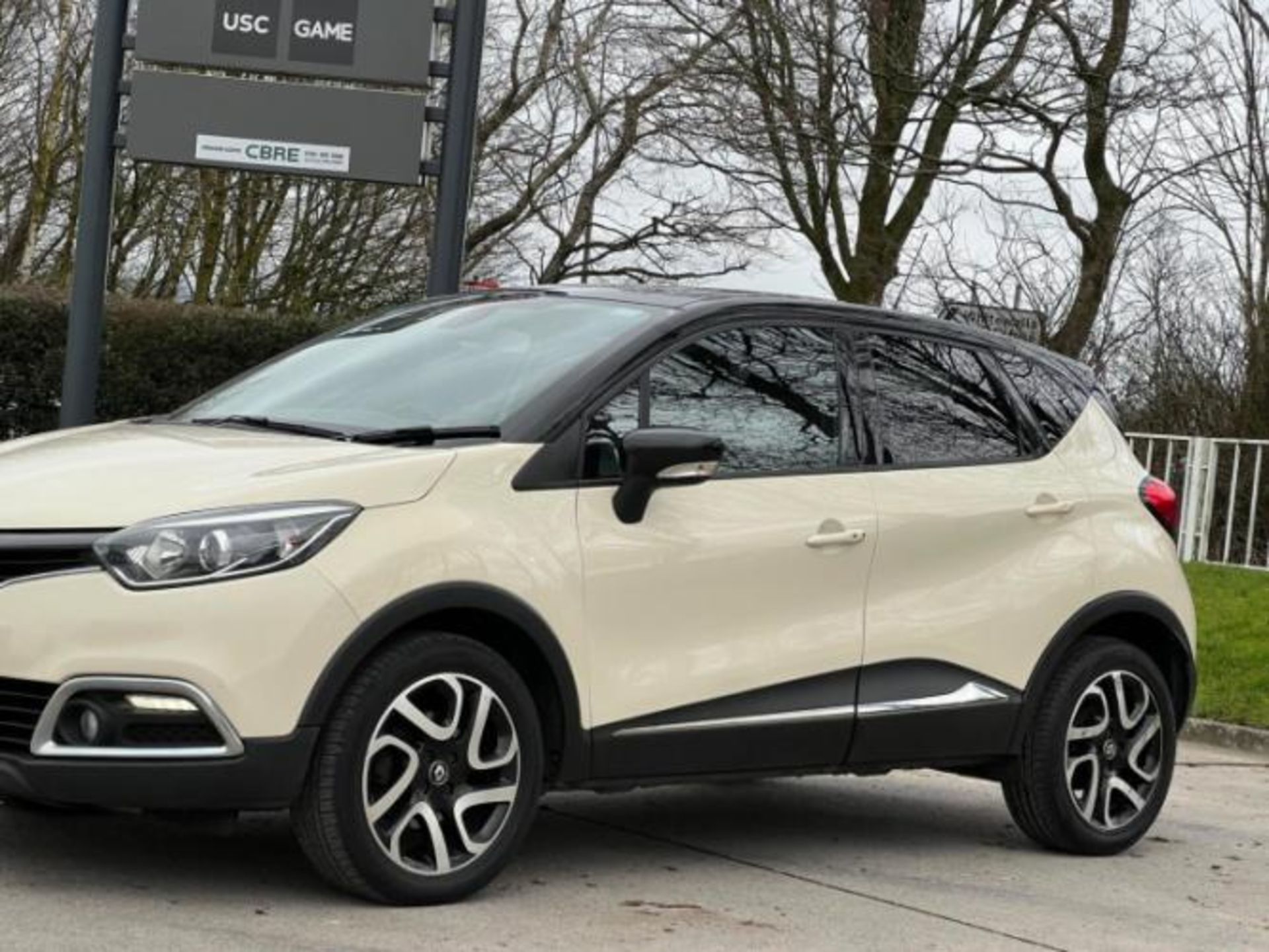 **(ONLY 115K MILEAGE)** 2016 RENAULT CAPTUR DYNAMIQUE S NAV DIESEL >>--NO VAT ON HAMMER--<< - Image 6 of 20