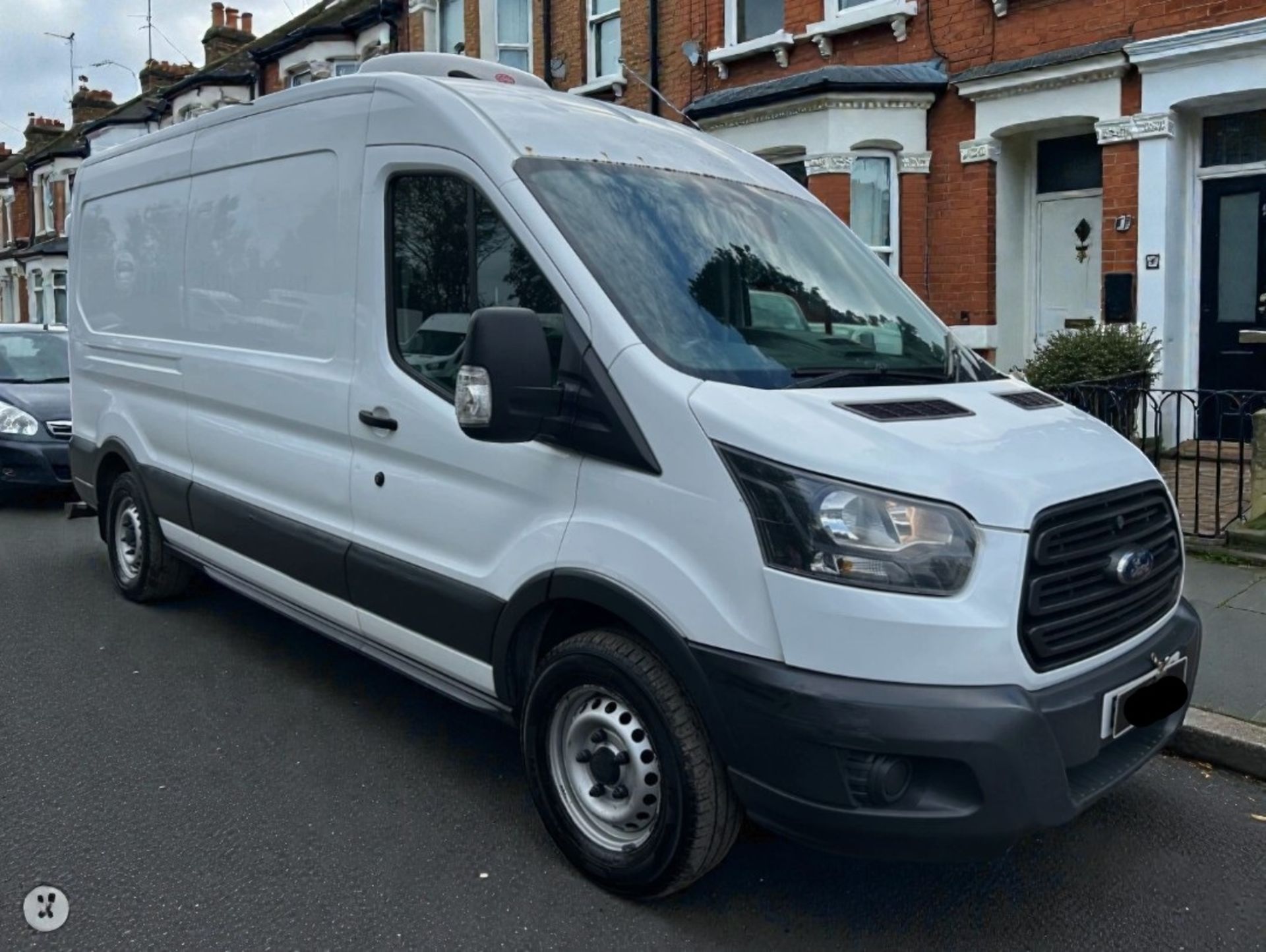 2018 FORD TRANSIT T350 130 BHP 2.0 ECOBLUE L3H2 LWB FREEZER VAN - Image 2 of 14