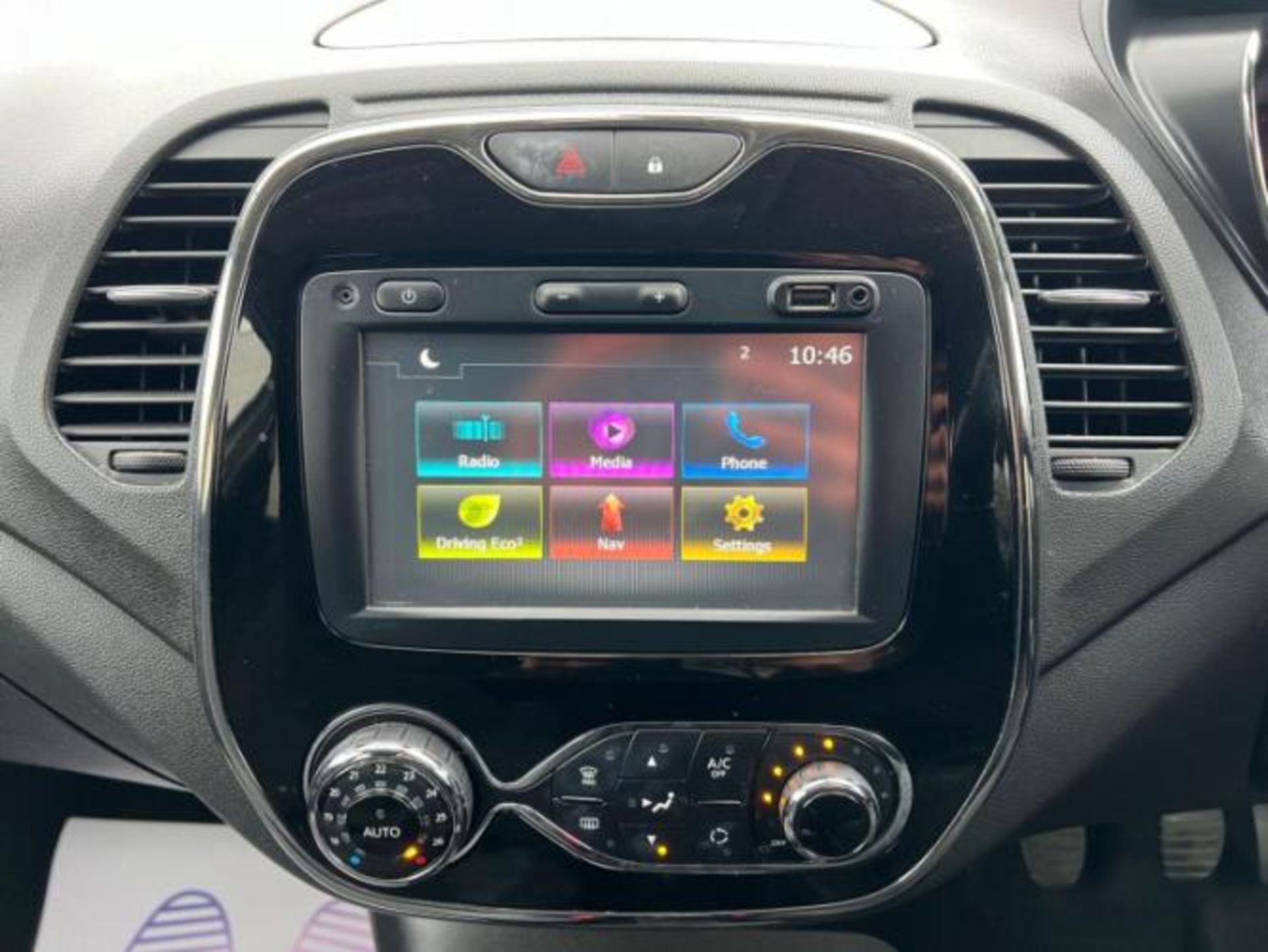 **(ONLY 115K MILEAGE)** 2016 RENAULT CAPTUR DYNAMIQUE S NAV DIESEL >>--NO VAT ON HAMMER--<< - Image 17 of 20