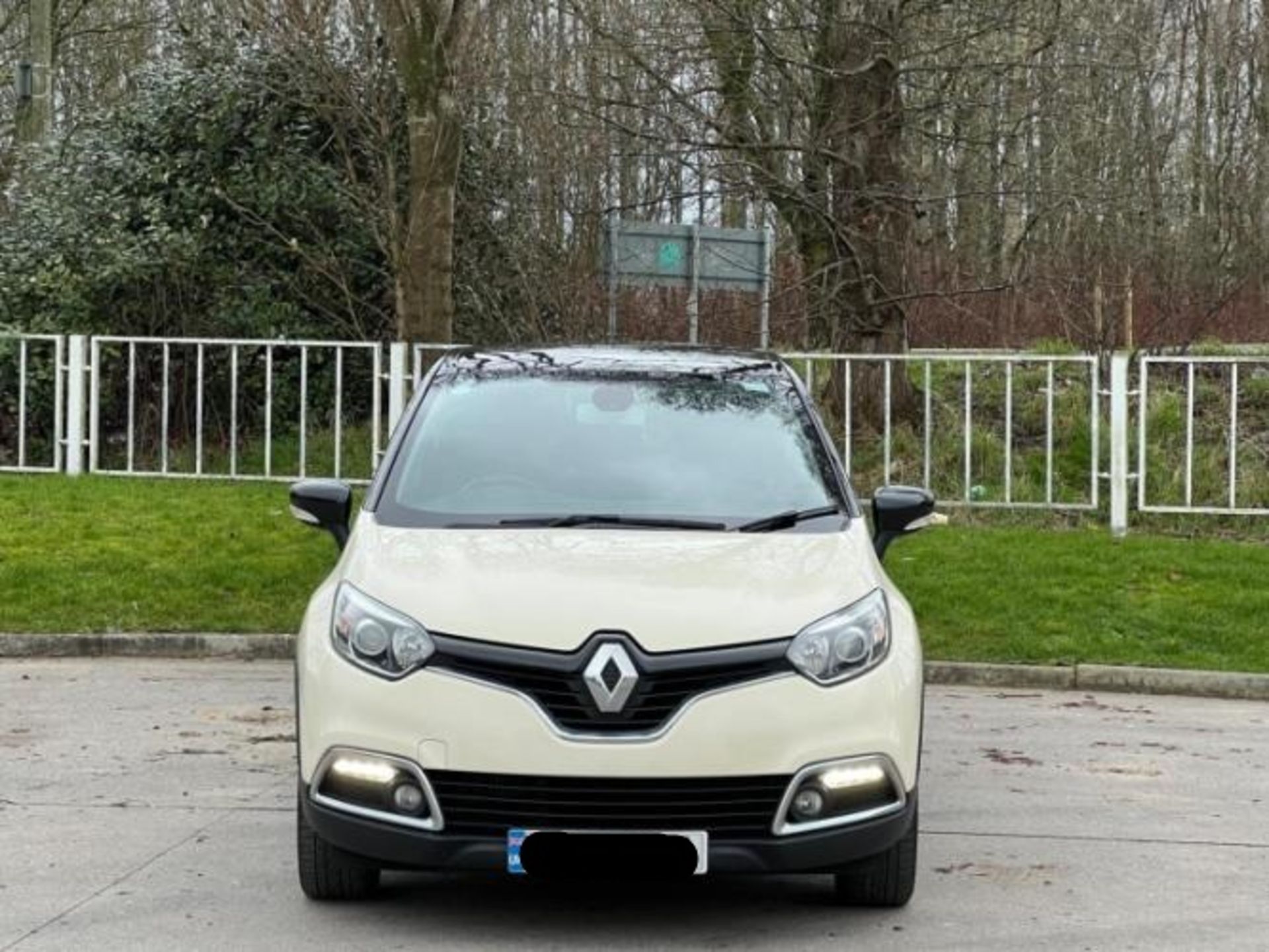 **(ONLY 115K MILEAGE)** 2016 RENAULT CAPTUR DYNAMIQUE S NAV DIESEL >>--NO VAT ON HAMMER--<< - Image 5 of 20